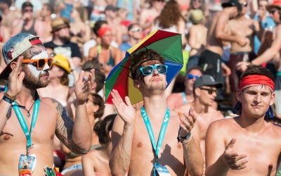 10 types of people you will meet at a beach volleyball event